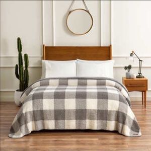 King Pendleton Sherpa fleece blanket